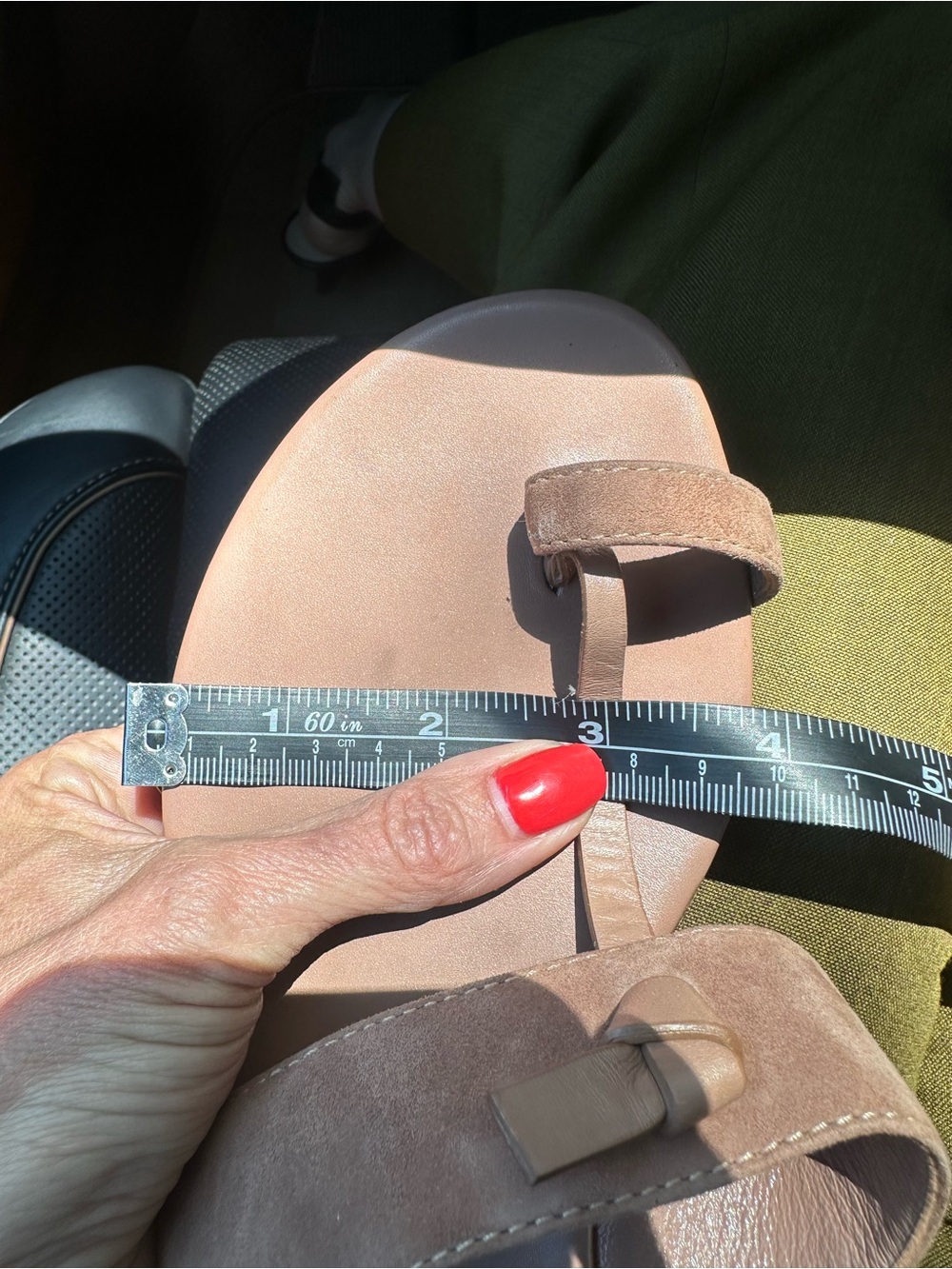 Gianvito Rossi Brown Suede Toe-Loop Sandals - Picture 8 of 9